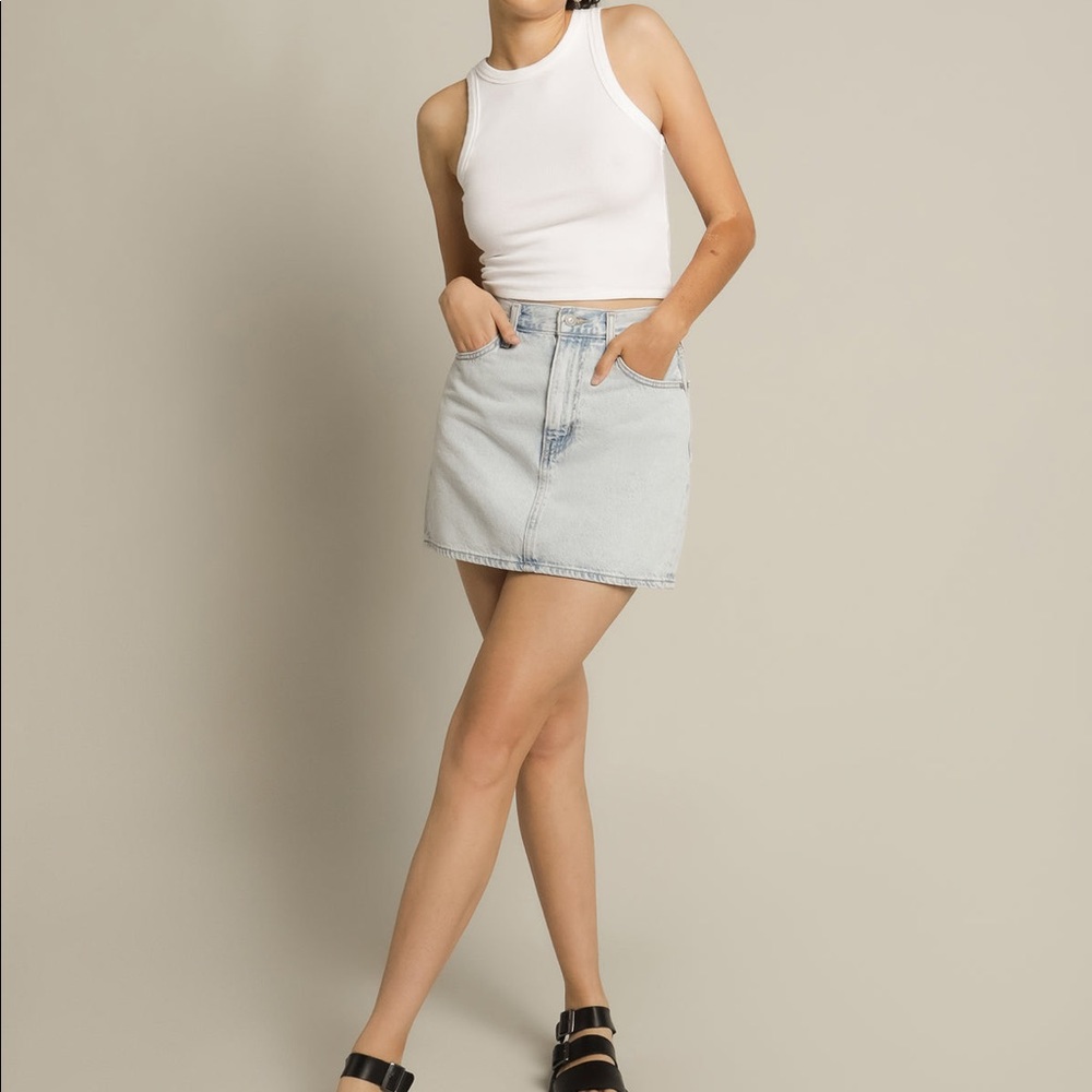Levi’s 70s High Micro Mini Skirt Light Wash size 29